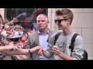 Watch video Justin Bieber crée le tumulte à cause d'un hamster - Label : Akamedia