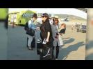 Watch video Kim Kardashian arrive en Grèce avec sa famille