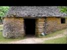 Watch video Les Cabanes du Breuil (Dordogne). - Label : Unknown label